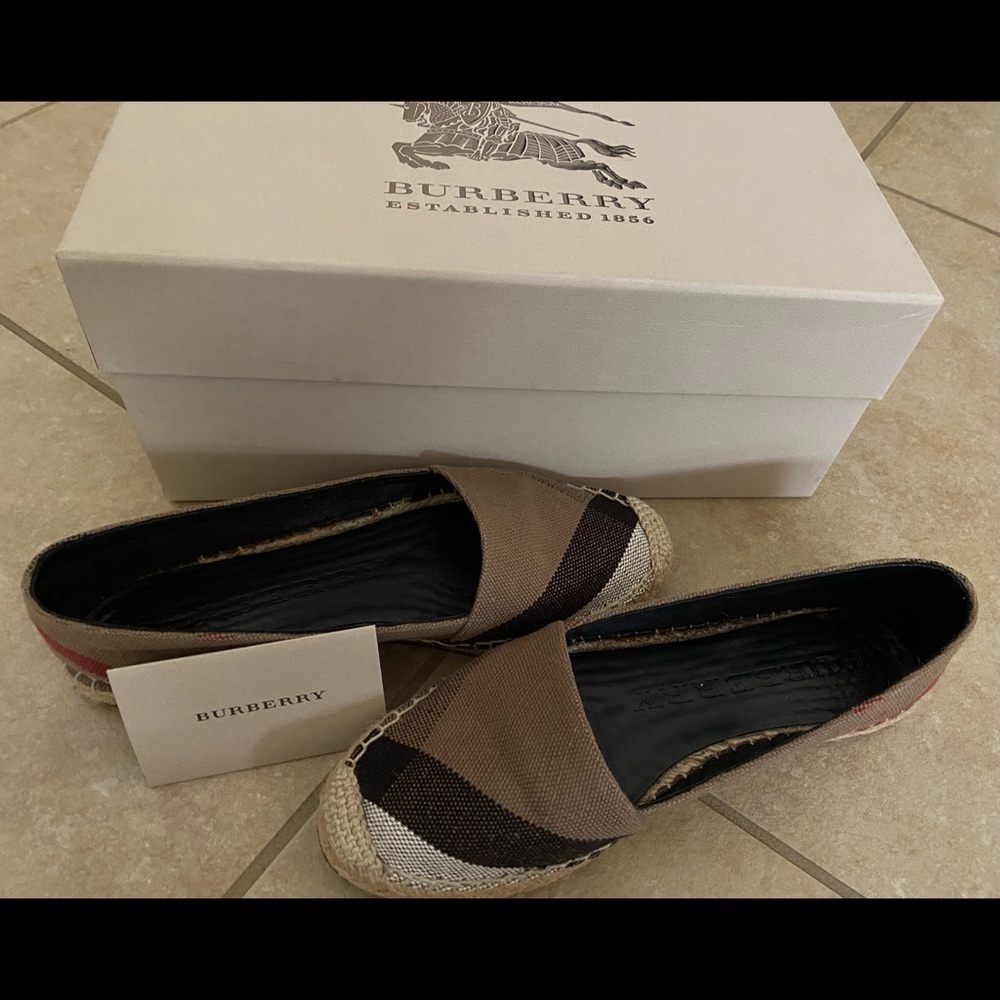 Burberry Hodgeson Espradrille Flats